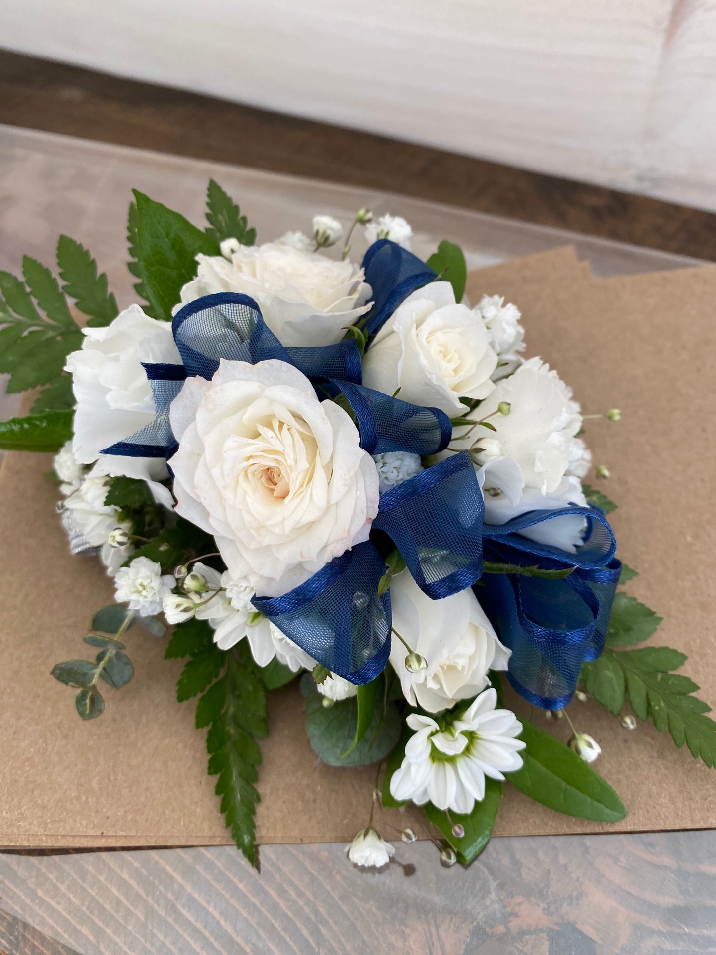 Corsage White Tones (Custom Ribbon)
