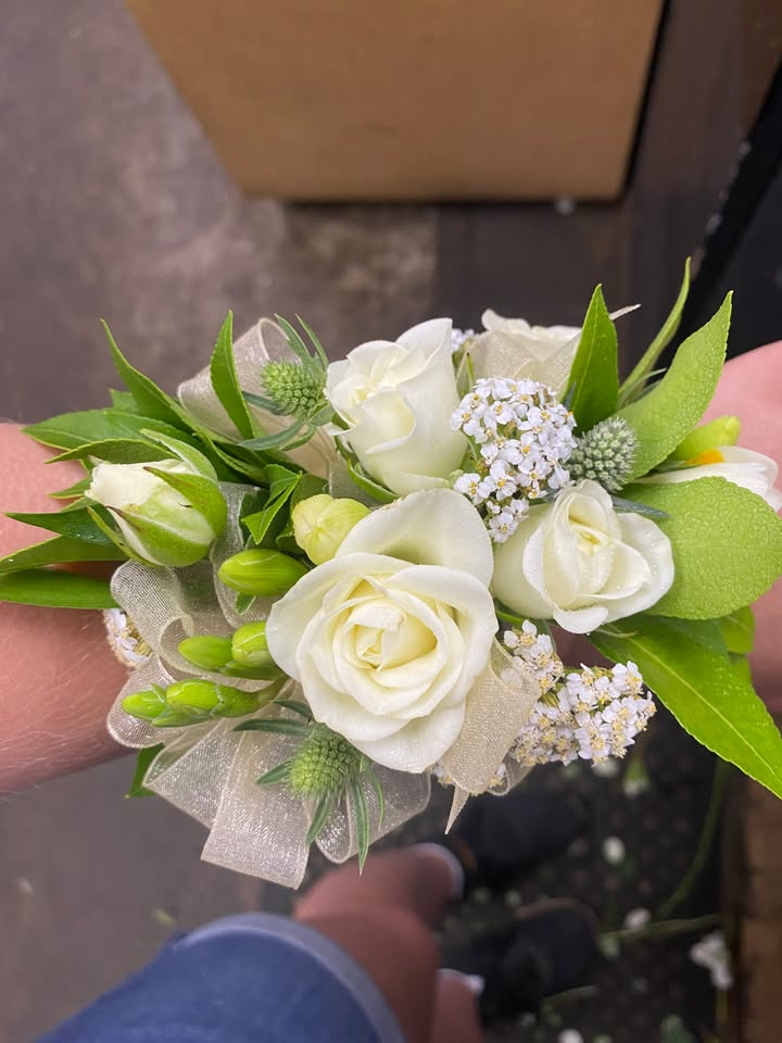 Corsage (Custom)